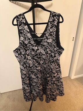 Black & White Floral Sleeveless Fit-and-Flare Dress
